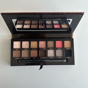 Anastasia Beverly Hills Sultry Eyeshadow Palette